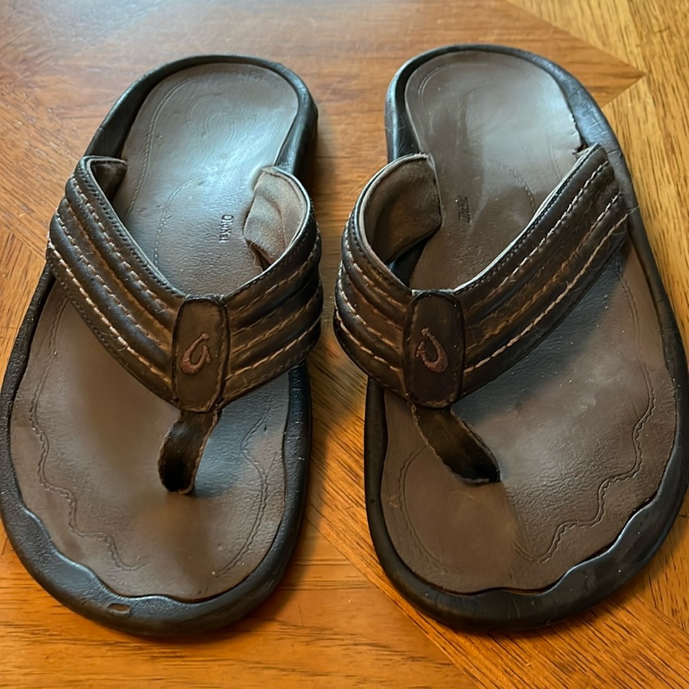 Olukai flip flops